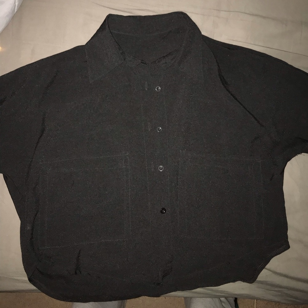 Black blouse short sleeved cropped